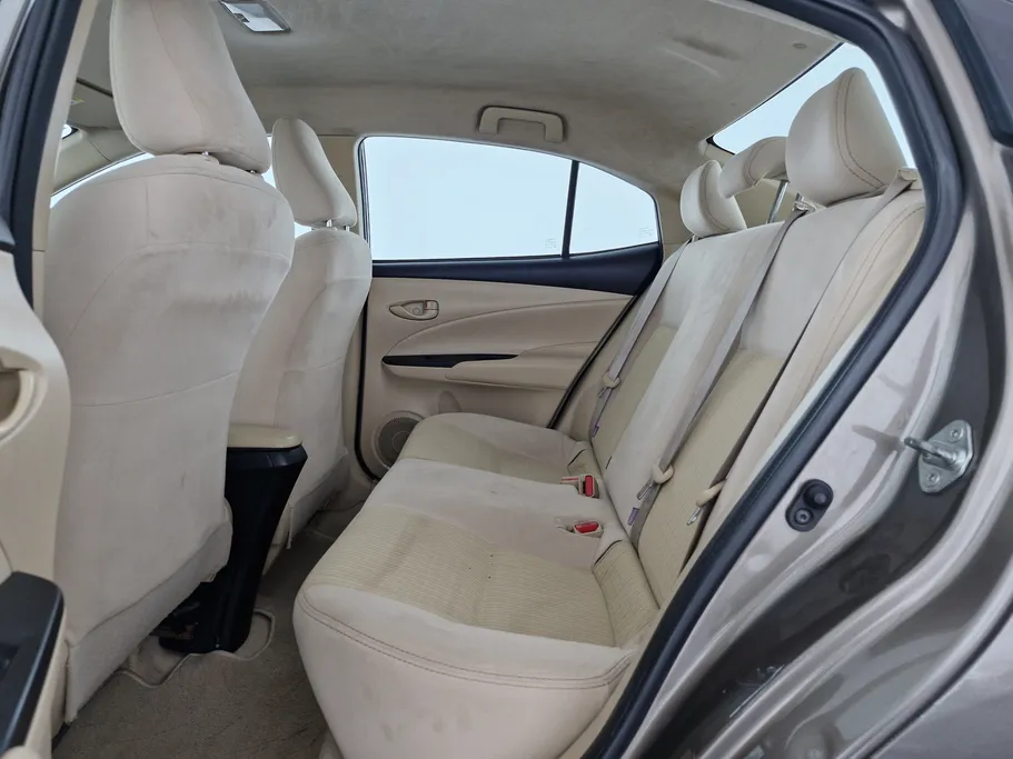 تويوتا يارس Y 2021 