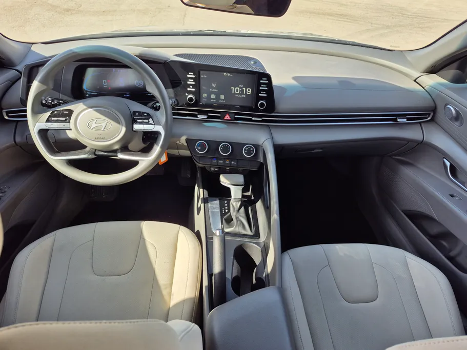 2024 Hyundai Elantra Fleet 