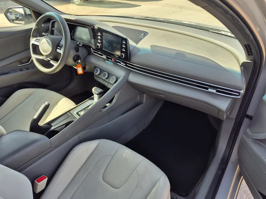 2024 Hyundai Elantra Fleet 