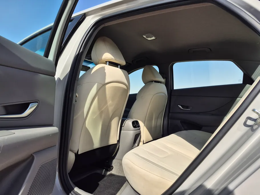 2024 Hyundai Elantra Fleet 