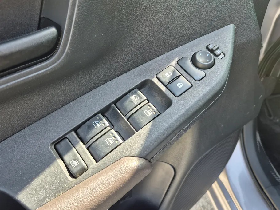 تويوتا يارس Y 2023 