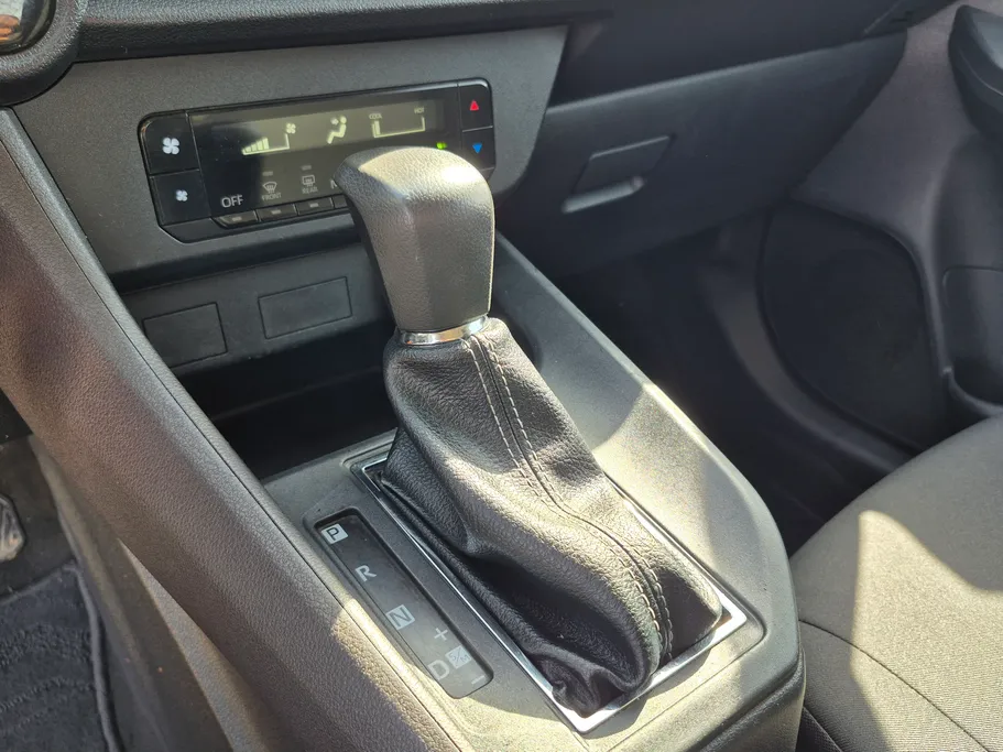 تويوتا يارس Y 2023 