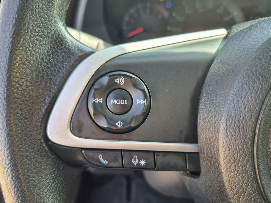 تويوتا يارس Y 2023 