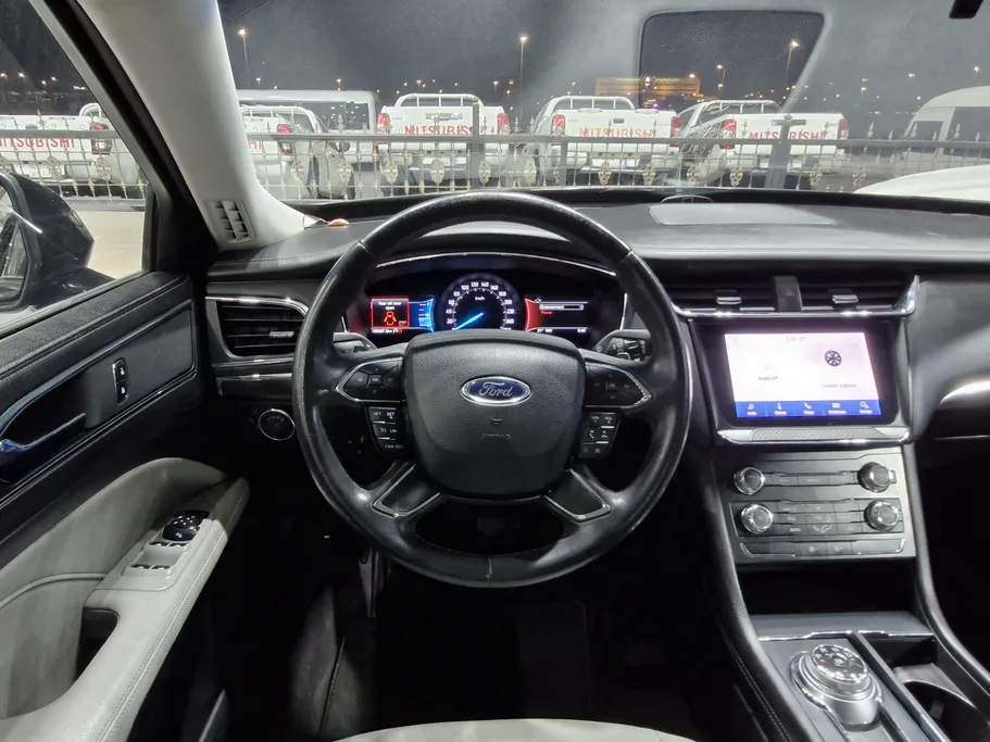 2021 Ford Taurus Ambiente 