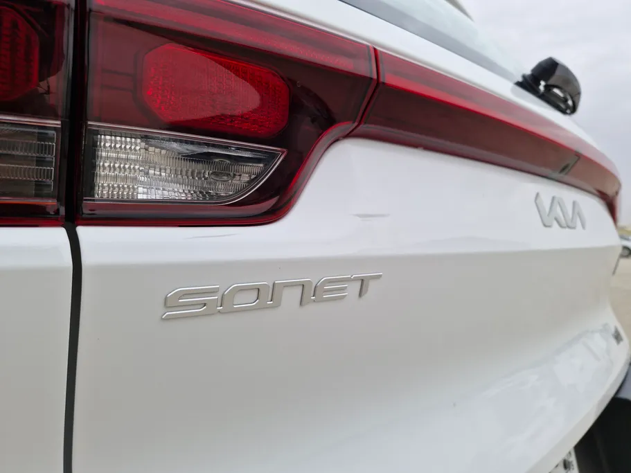 2023 Kia SONET LX 