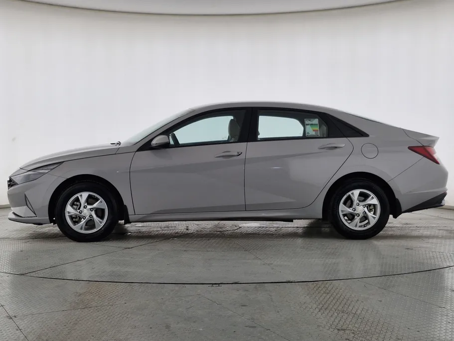 2023 Hyundai Elantra Fleet 