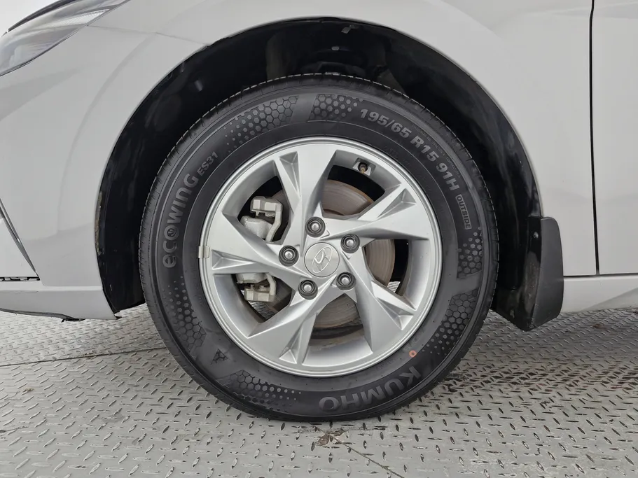 2023 Hyundai Elantra Fleet 