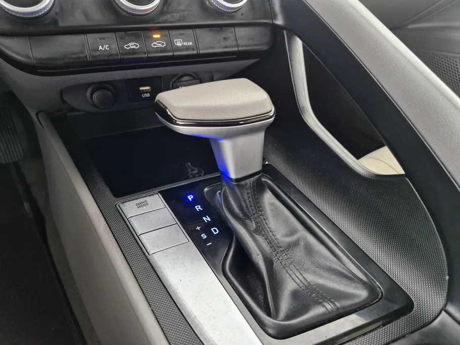 2023 Hyundai Elantra Fleet 