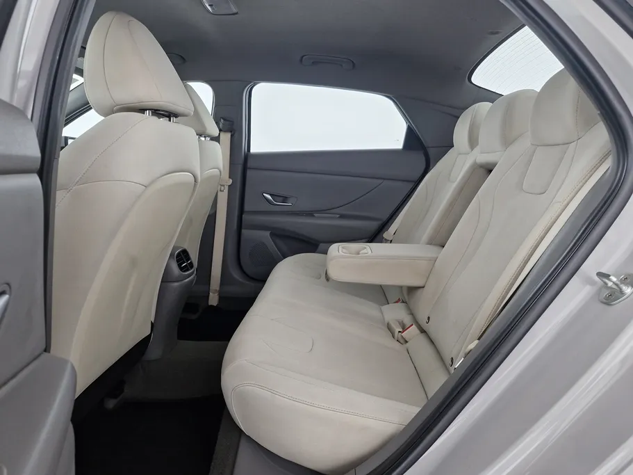 2023 Hyundai Elantra Fleet 