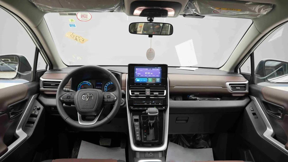 2026 Toyota Innova VIP7 HEV 