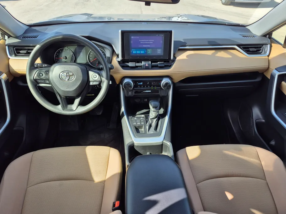 تويوتا راف فور LE 2024 