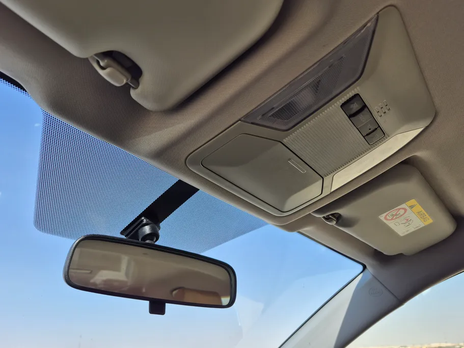 تويوتا راف فور LE 2024 