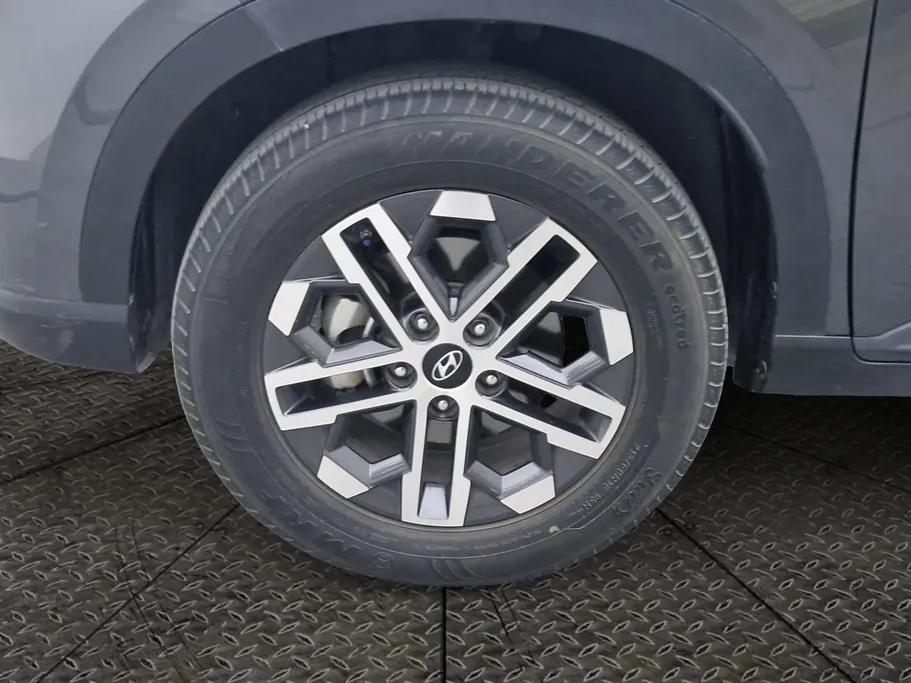 2024 Hyundai Venue Smart 