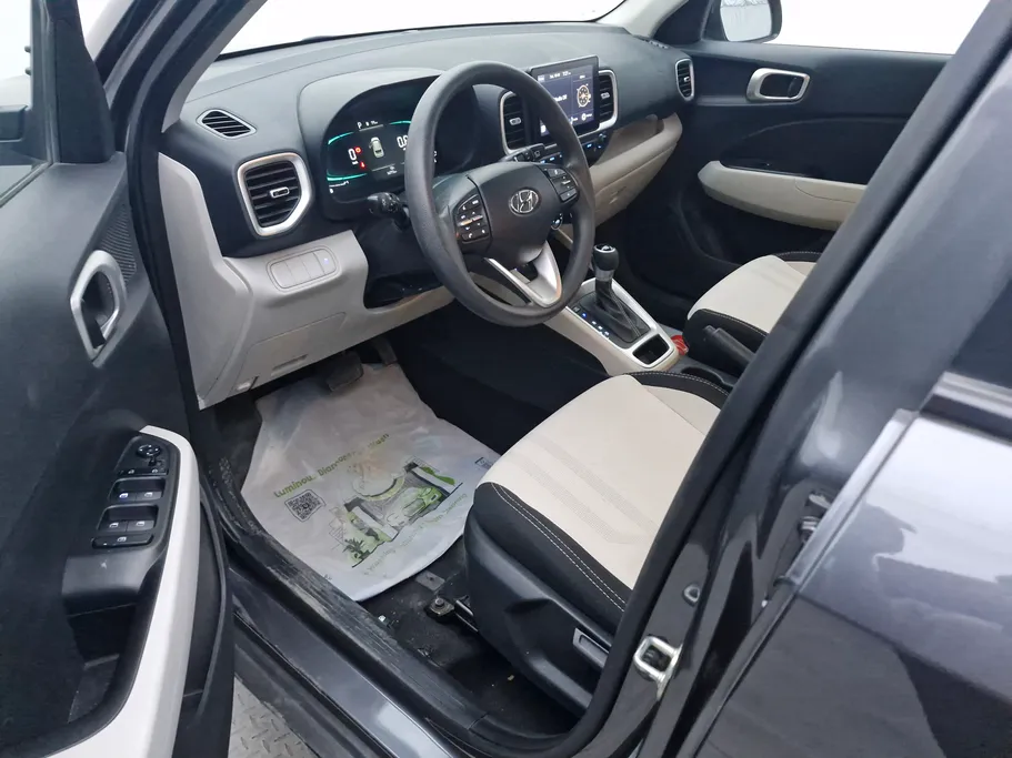 2024 Hyundai Venue Smart 