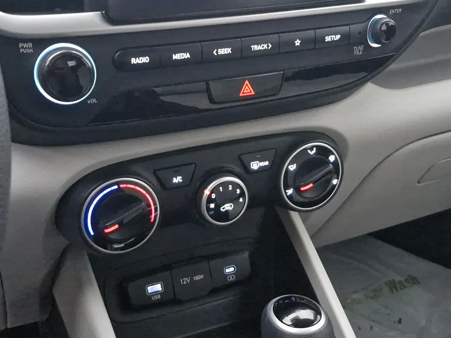 2024 Hyundai Venue Smart 