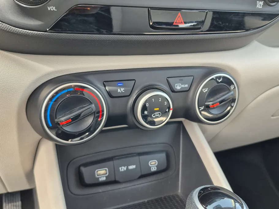 2024 Hyundai Venue Smart 