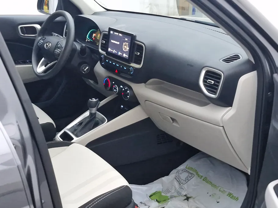 2024 Hyundai Venue Smart 