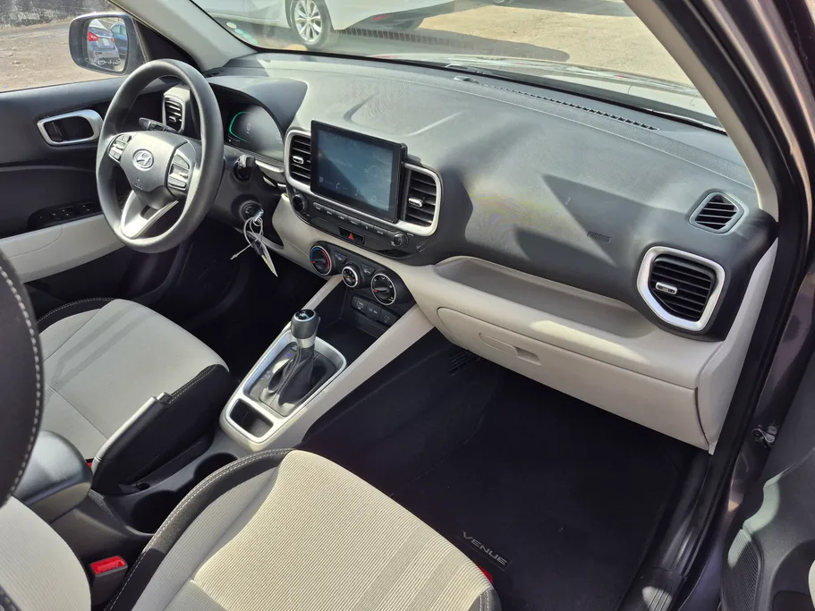 2024 Hyundai Venue Smart 