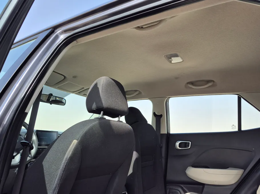 2024 Hyundai Venue Smart 