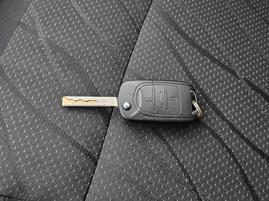 2023 Chevrolet Groove LT 