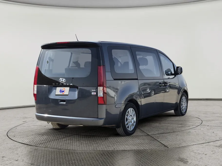 هيونداي ستاريا سمارت 9 مقاعد 2023 