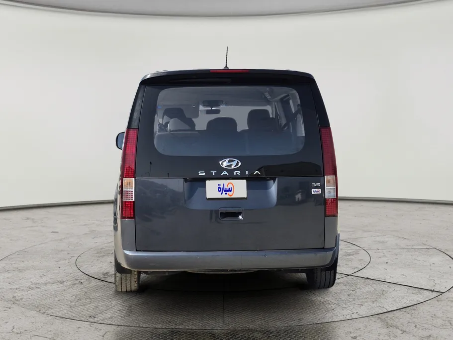 هيونداي ستاريا سمارت 9 مقاعد 2023 