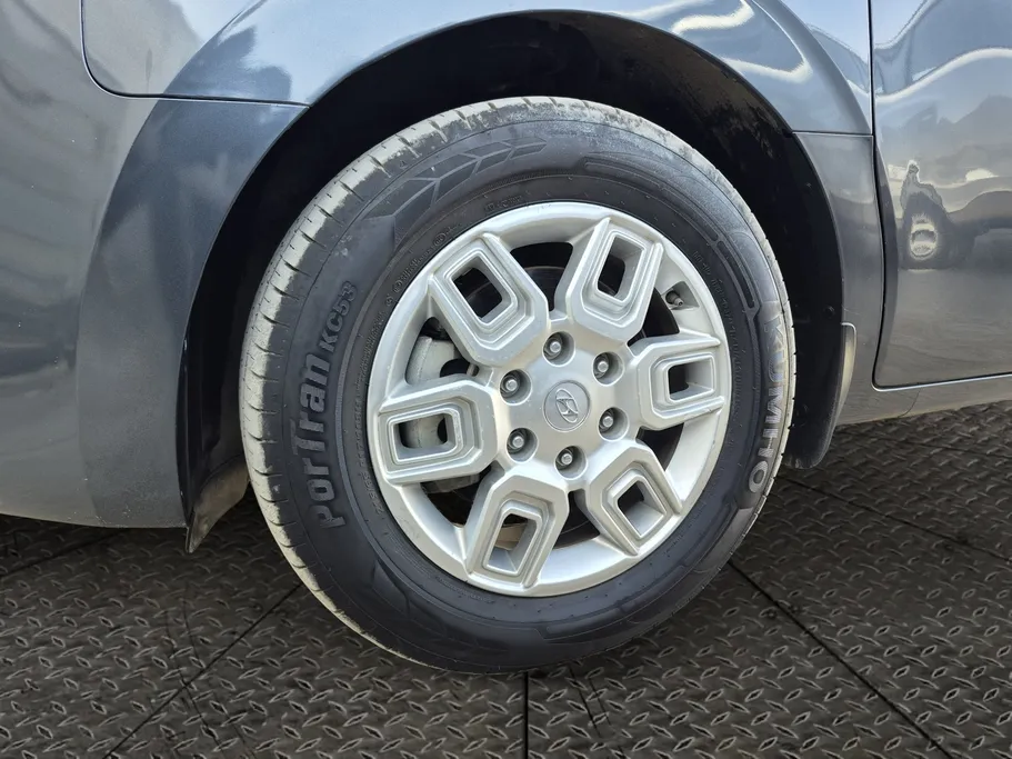 هيونداي ستاريا سمارت 9 مقاعد 2023 