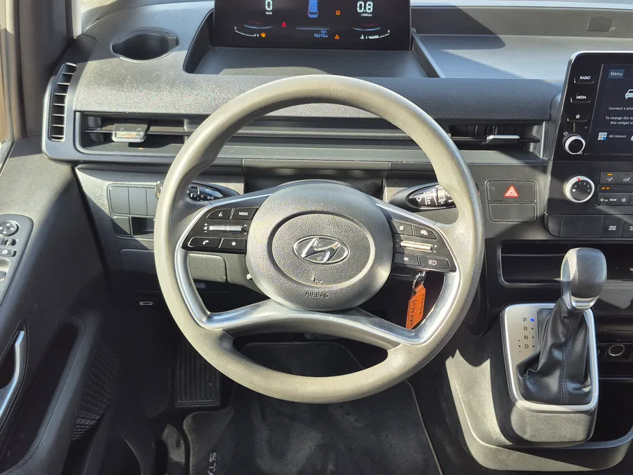 هيونداي ستاريا سمارت 9 مقاعد 2023 