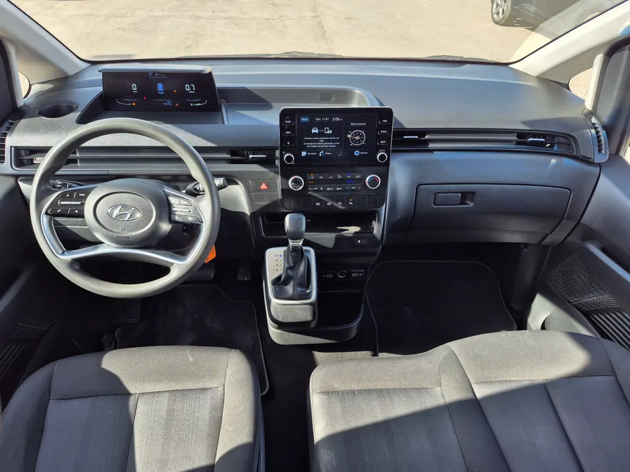 هيونداي ستاريا سمارت 9 مقاعد 2023 