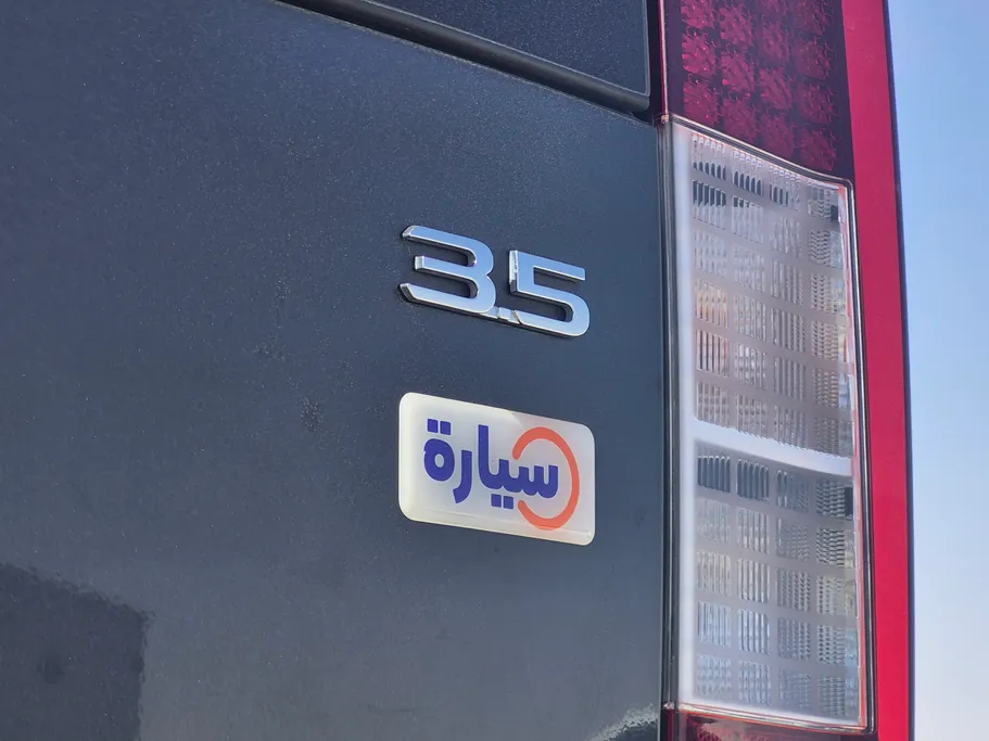 هيونداي ستاريا سمارت 9 مقاعد 2023 