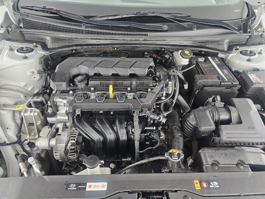 2023 Hyundai Elantra Smart 