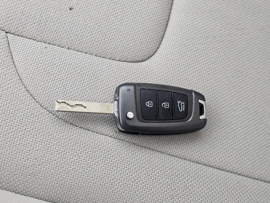 2023 Hyundai Elantra Smart 