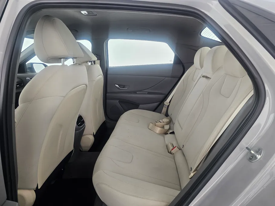 2023 Hyundai Elantra Smart 