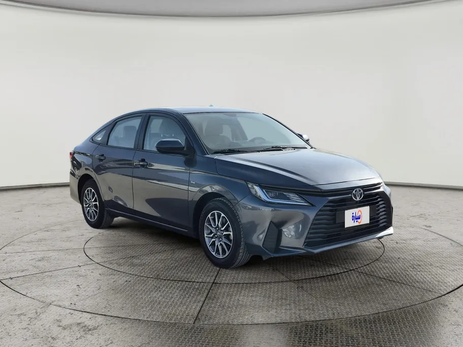2023 Toyota Yaris  Y 