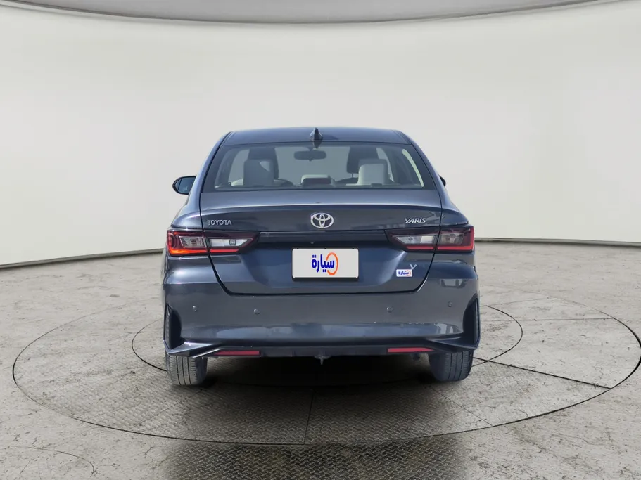2023 Toyota Yaris  Y 