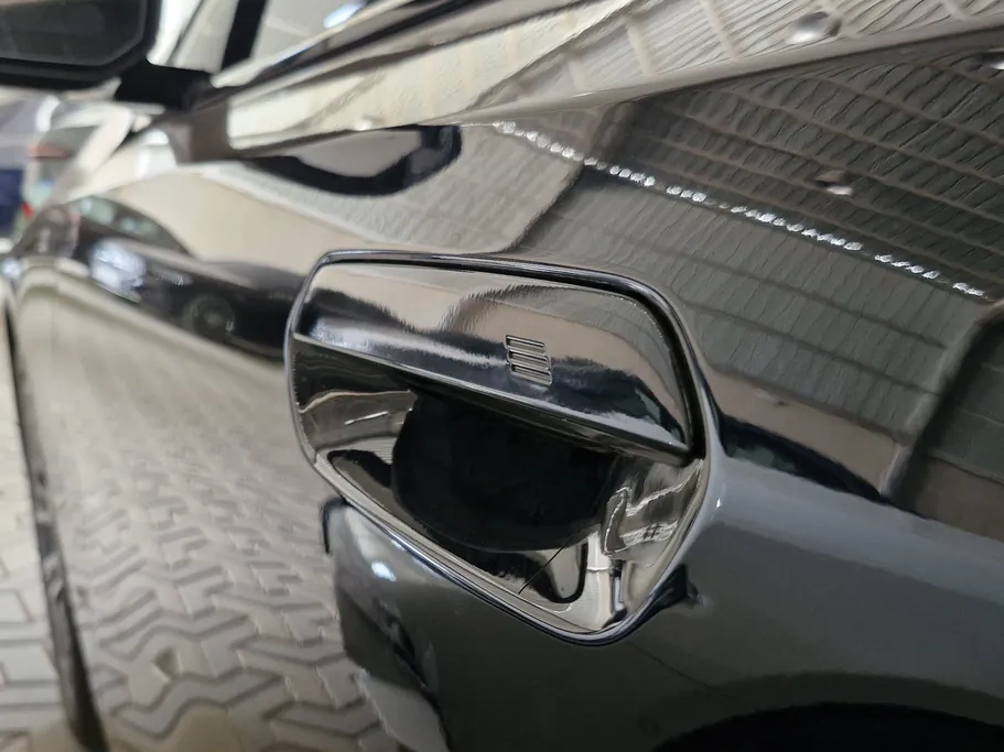 بي ام دبليو الفئة الخامسة 520i 2024 