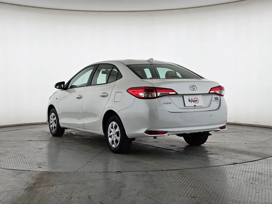 2021 Toyota Yaris  Y 