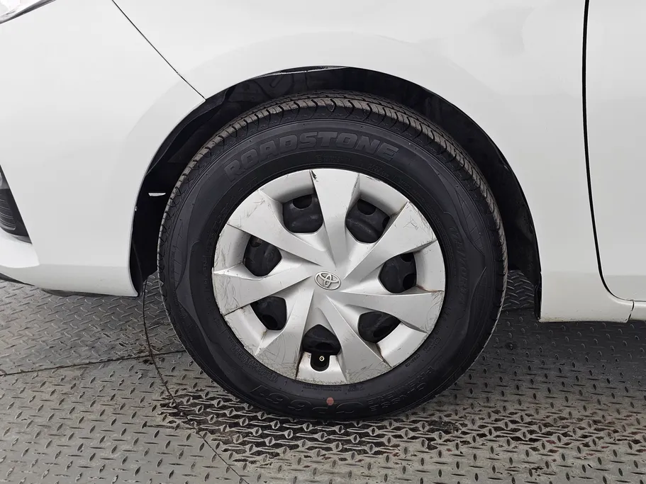 2021 Toyota Yaris  Y 