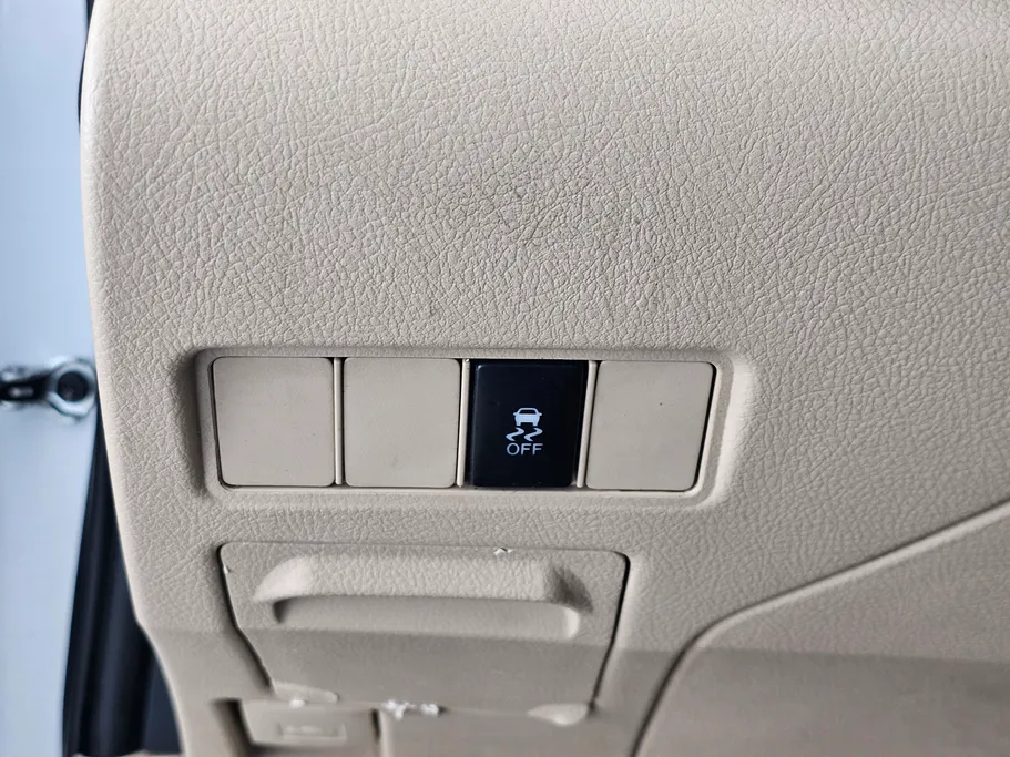 2021 Toyota Yaris  Y 