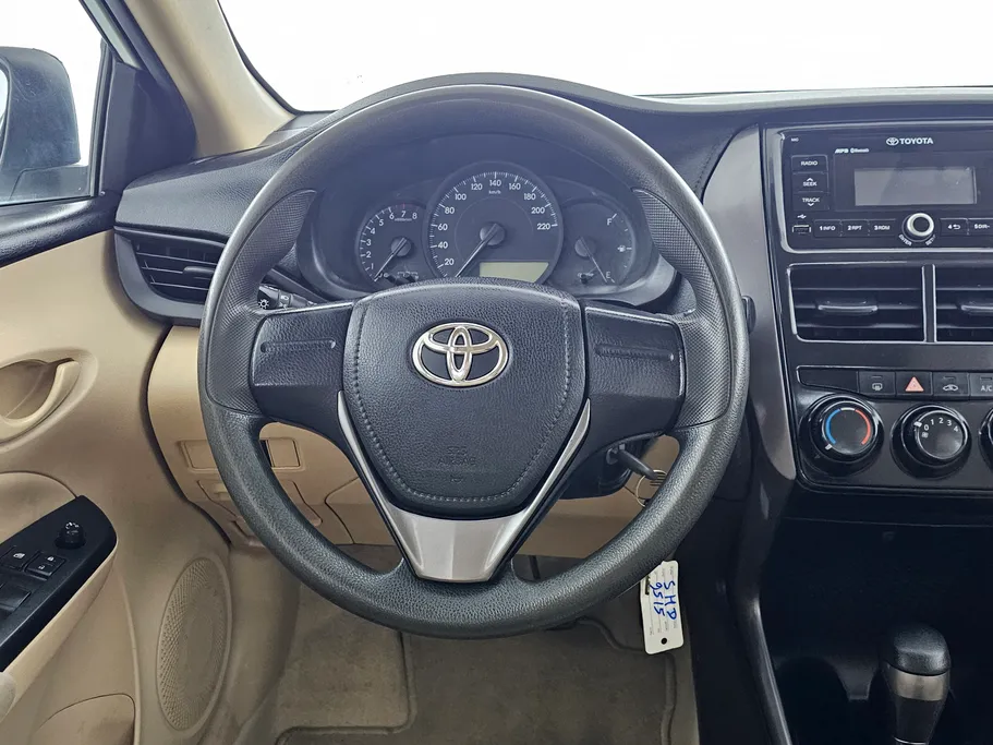 2021 Toyota Yaris  Y 