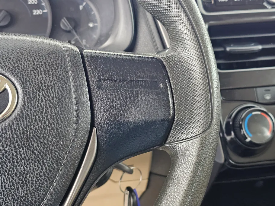 2021 Toyota Yaris  Y 