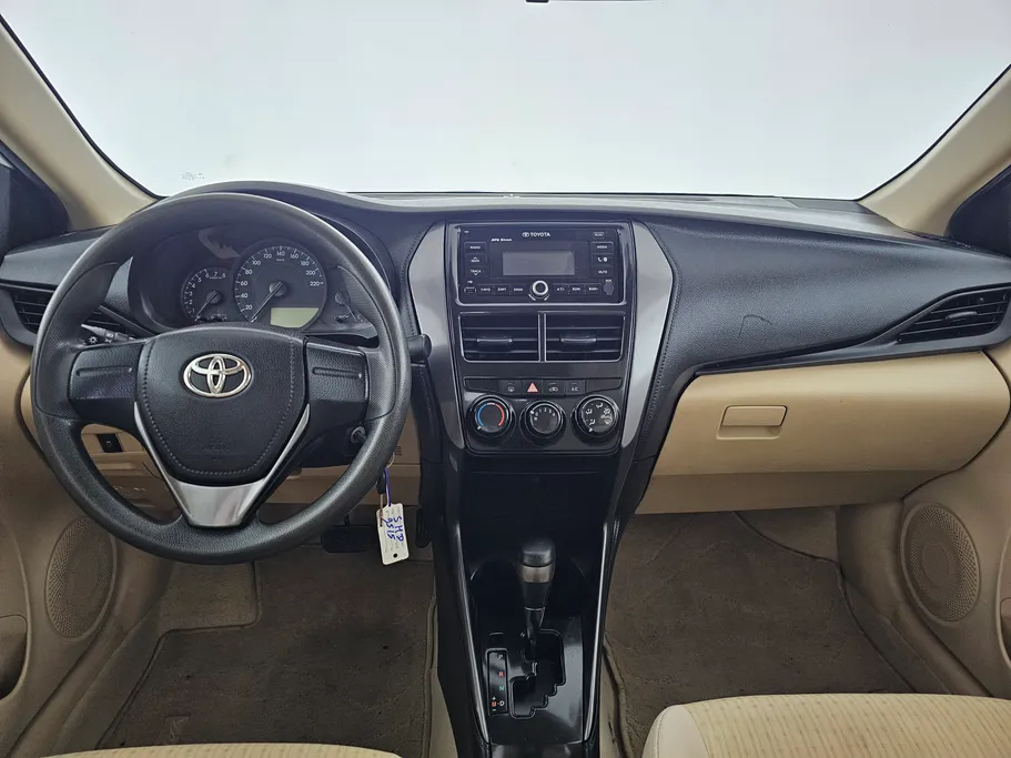 2021 Toyota Yaris  Y 