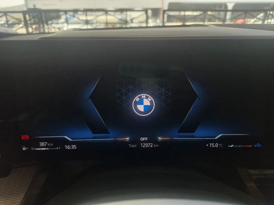 بي ام دبليو الفئة الخامسة 520i 2024 