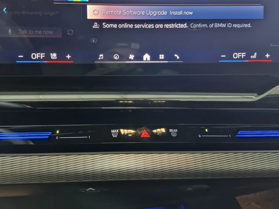 بي ام دبليو الفئة الخامسة 520i 2024 