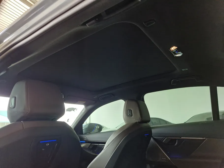 بي ام دبليو الفئة الخامسة 520i 2024 