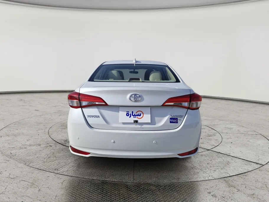 تويوتا يارس Y 2022 