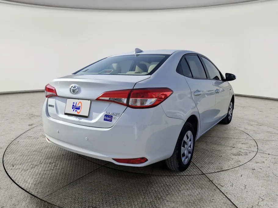 تويوتا يارس Y 2022 