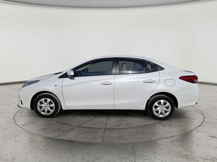 تويوتا يارس Y 2022 