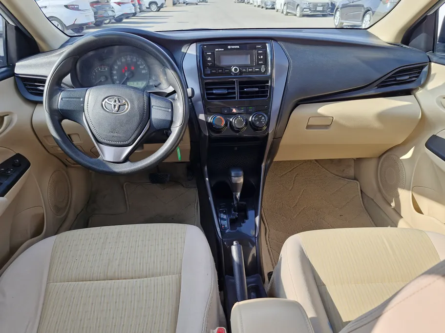 تويوتا يارس Y 2022 