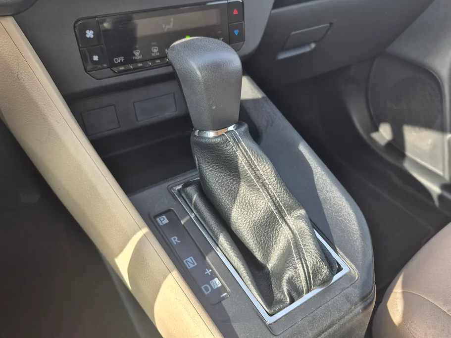 تويوتا يارس Y 2024 